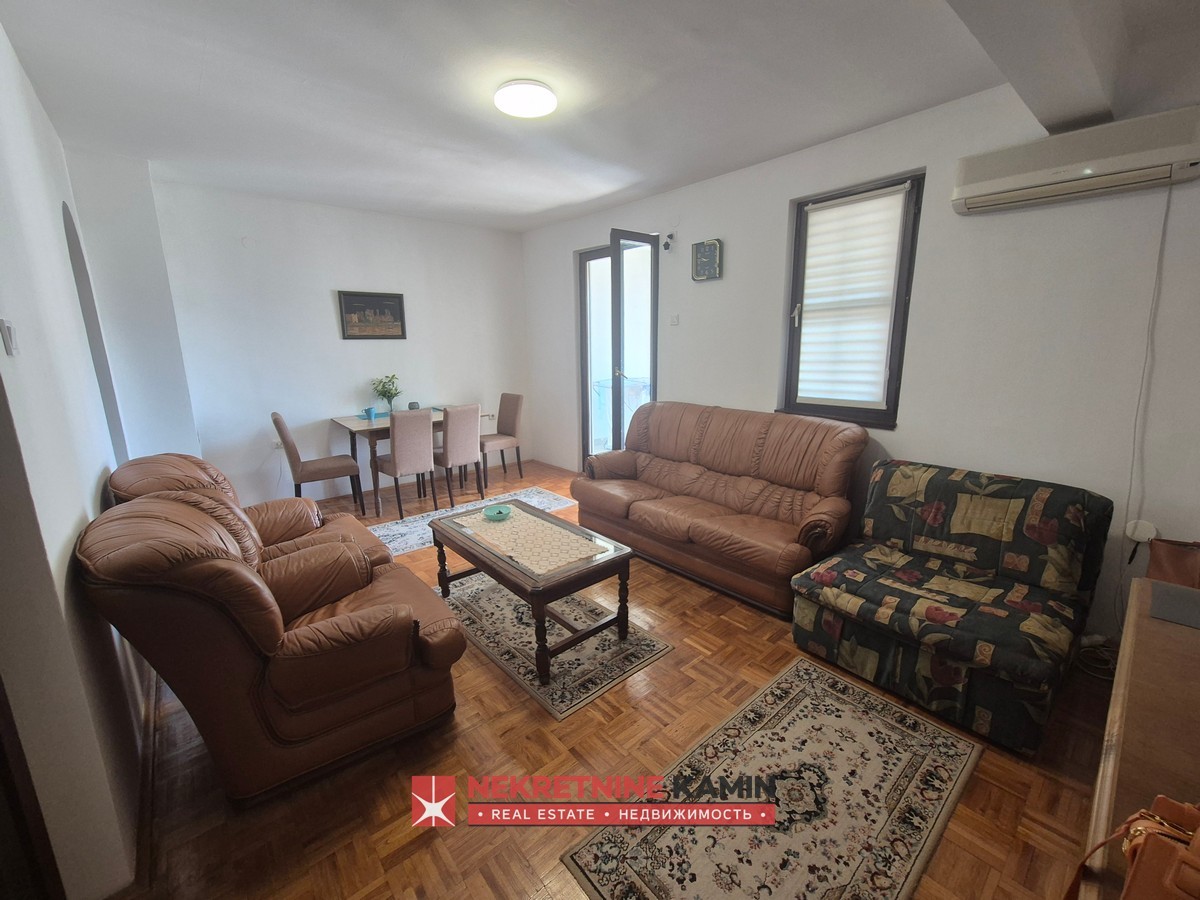 Two-Bedroom Family Apartment with Large Terrace, Golubovina, Budva